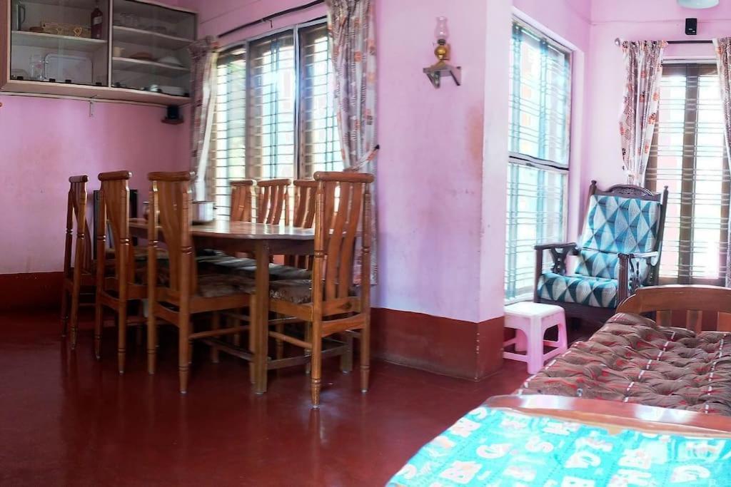 Gurpur Runnin Airport - Homestay מראה חיצוני תמונה
