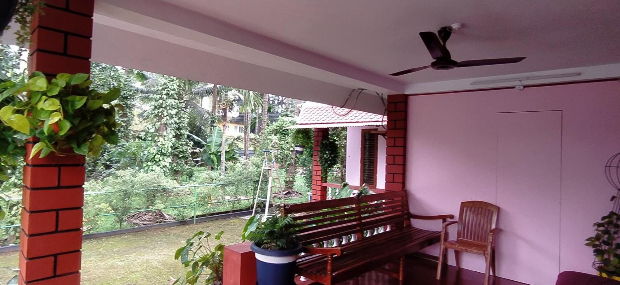Gurpur Runnin Airport - Homestay מראה חיצוני תמונה