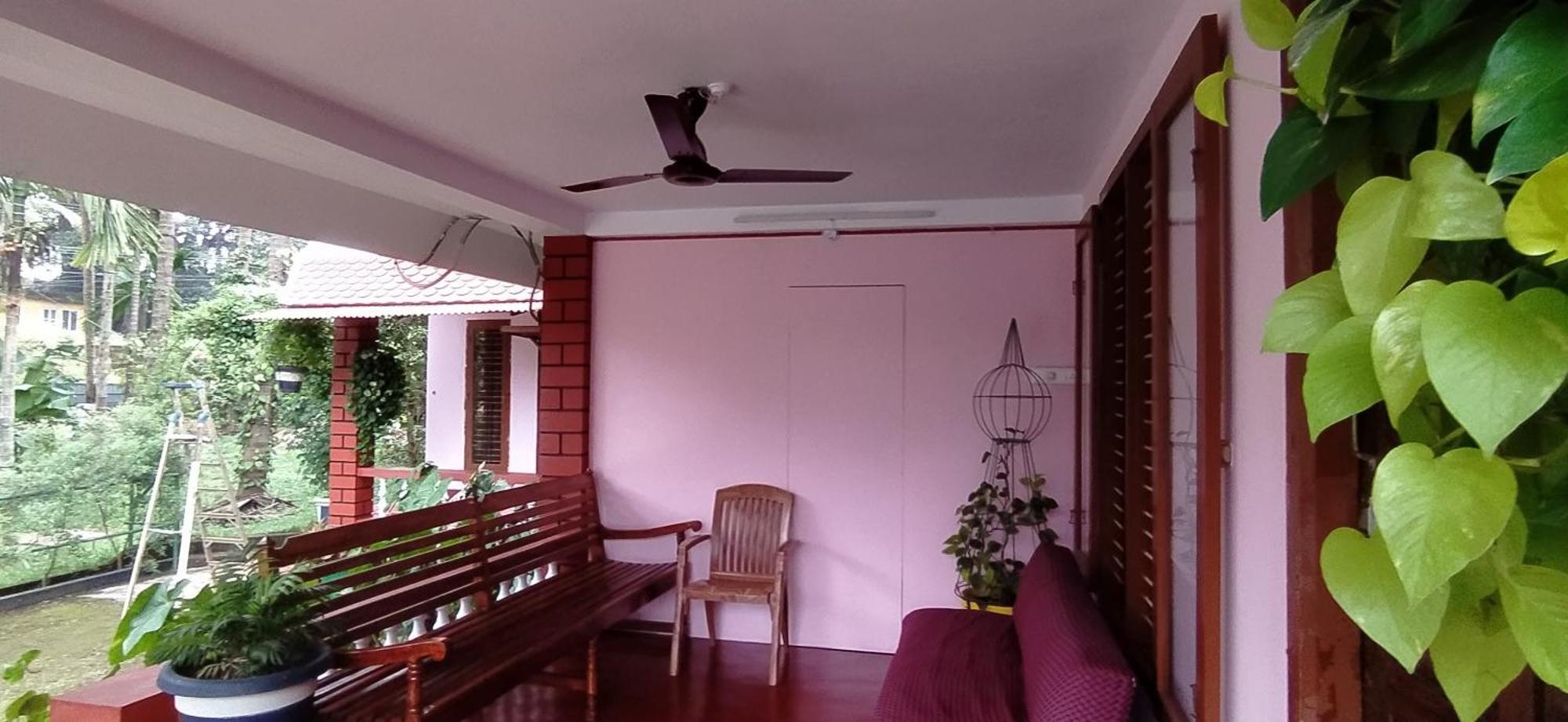 Gurpur Runnin Airport - Homestay מראה חיצוני תמונה