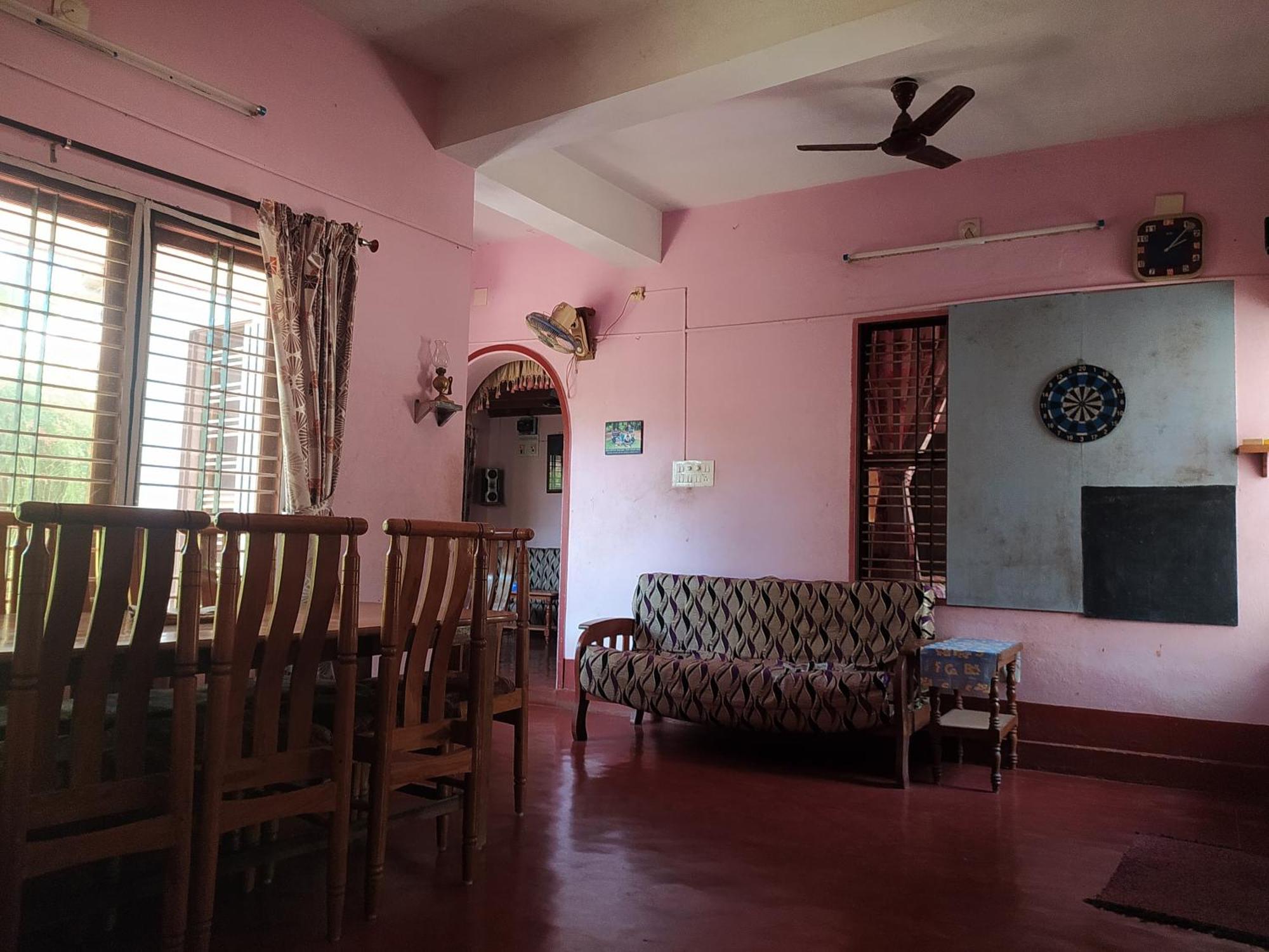Gurpur Runnin Airport - Homestay מראה חיצוני תמונה